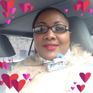 Meet your Posher, Chimene flore